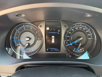 TOYOTA Double Cab INVINCIBLE 2.8Aut.Leder.LED.AHK.Mild