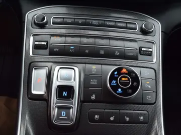 HYUNDAI Santa Fe Prime4WD Leder Navi ACC Voll-LED 360