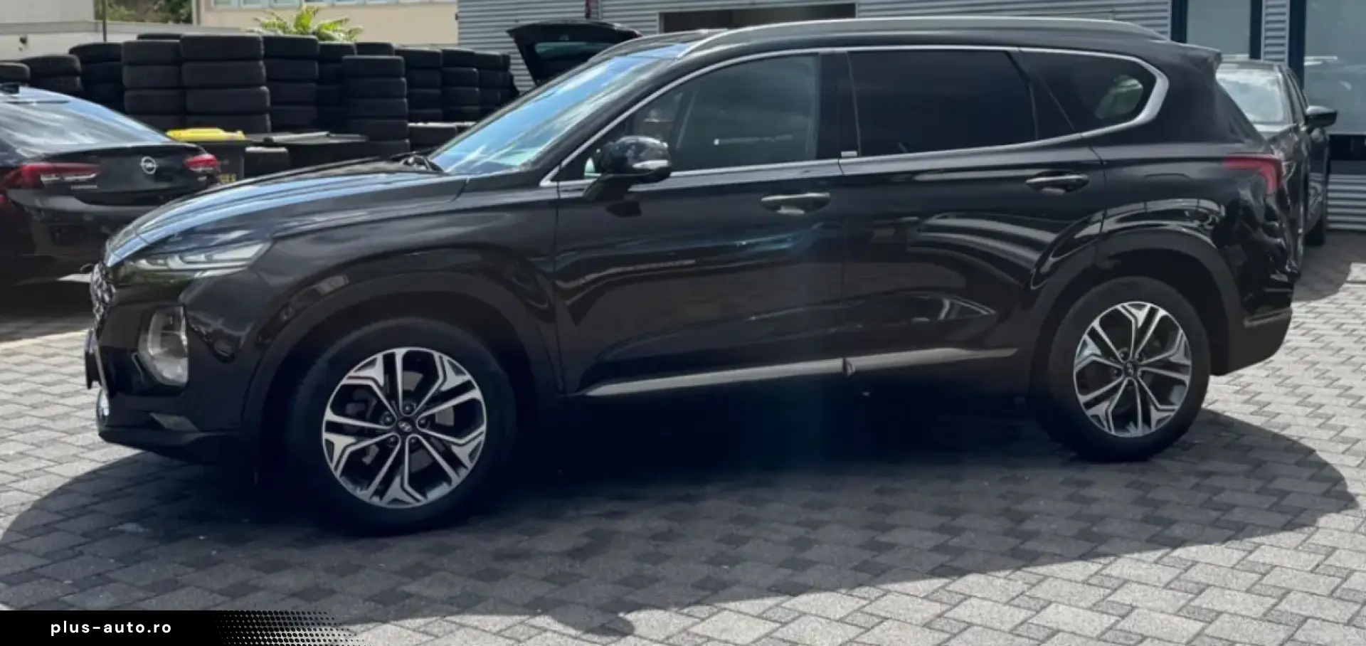 HYUNDAI Santa Fe Premium 4WD PANO HUD ACC 360  7SITZER