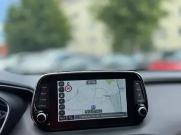 HYUNDAI Santa Fe Premium 4WD PANO HUD ACC 360  7SITZER