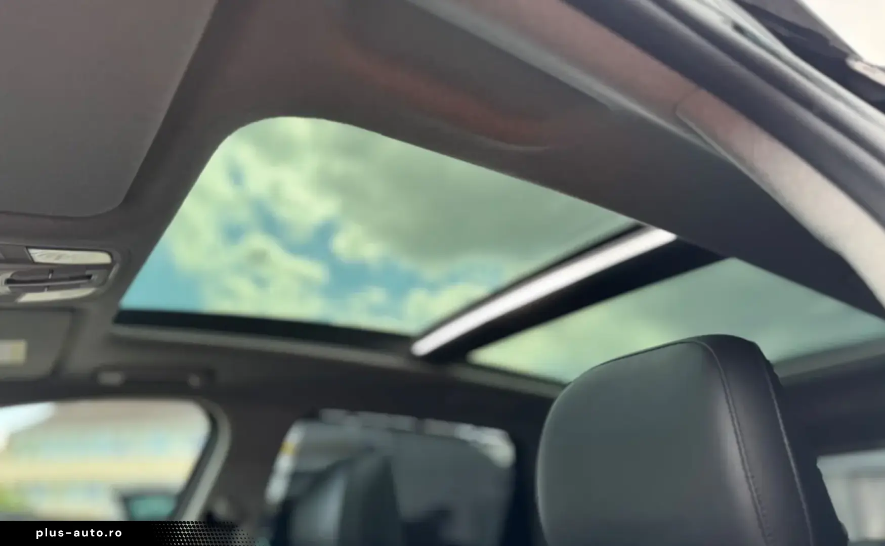 HYUNDAI Santa Fe Premium 4WD PANO HUD ACC 360  7SITZER