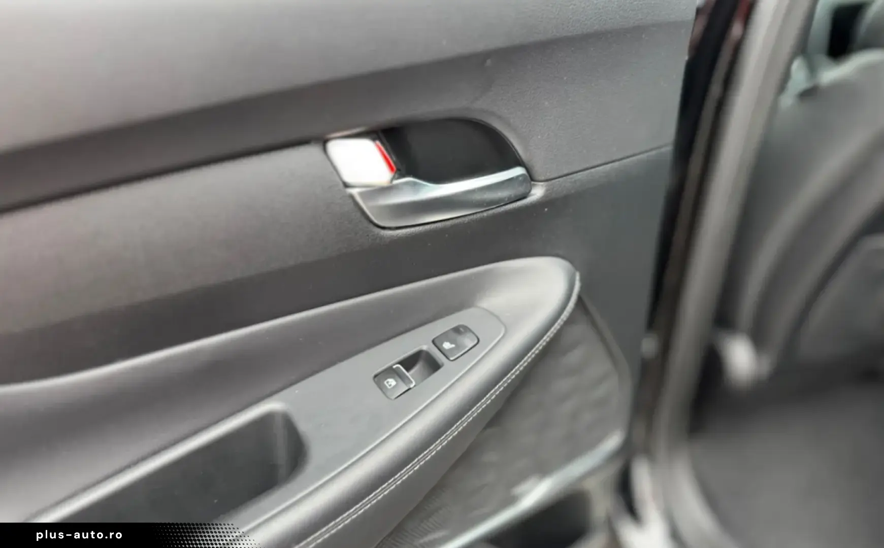 HYUNDAI Santa Fe Premium 4WD PANO HUD ACC 360  7SITZER