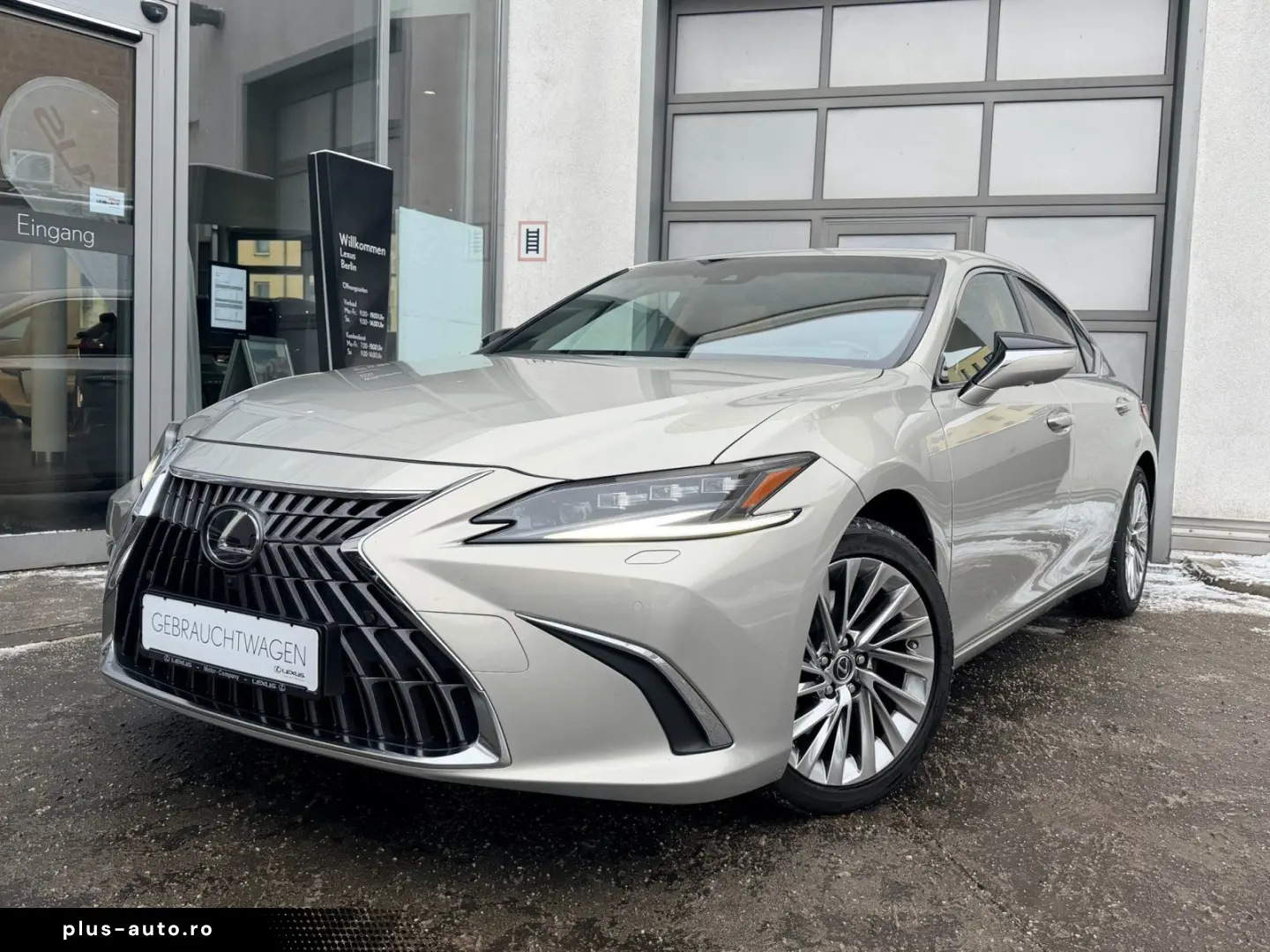 LEXUS ES 300h 2 5 HEV Luxury Line   Head-Up   360 Kame
