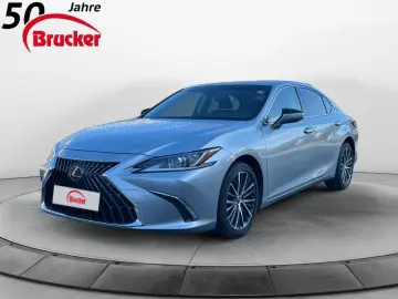 LEXUS ES 300h   SD  LED LEDER
