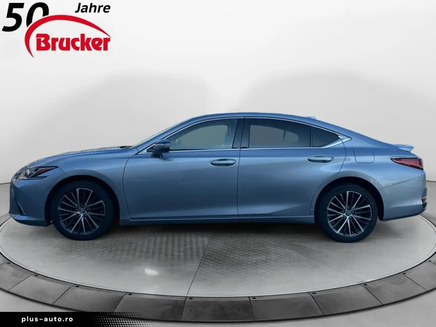 LEXUS ES 300h   SD  LED LEDER