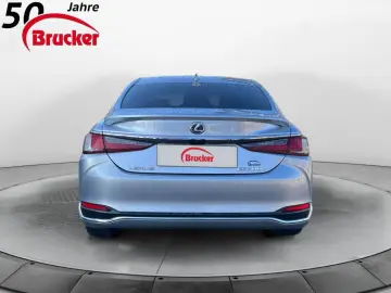 LEXUS ES 300h   SD  LED LEDER