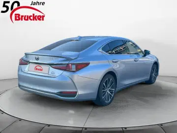 LEXUS ES 300h   SD  LED LEDER