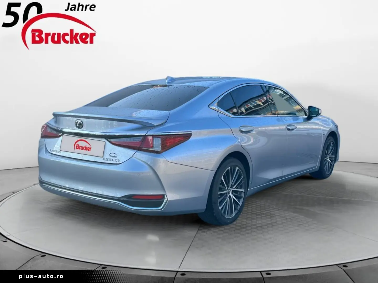 LEXUS ES 300h   SD  LED LEDER