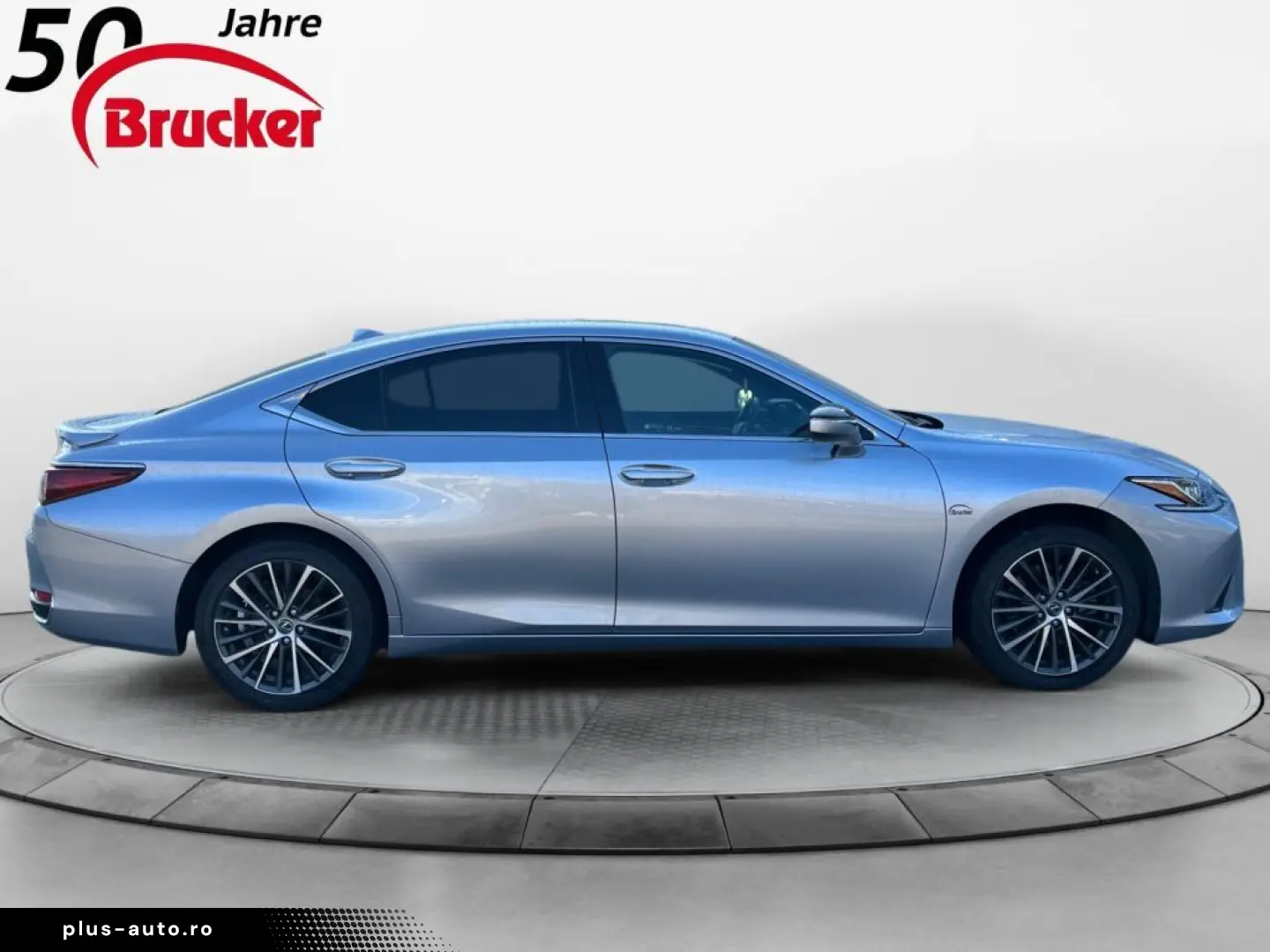 LEXUS ES 300h   SD  LED LEDER