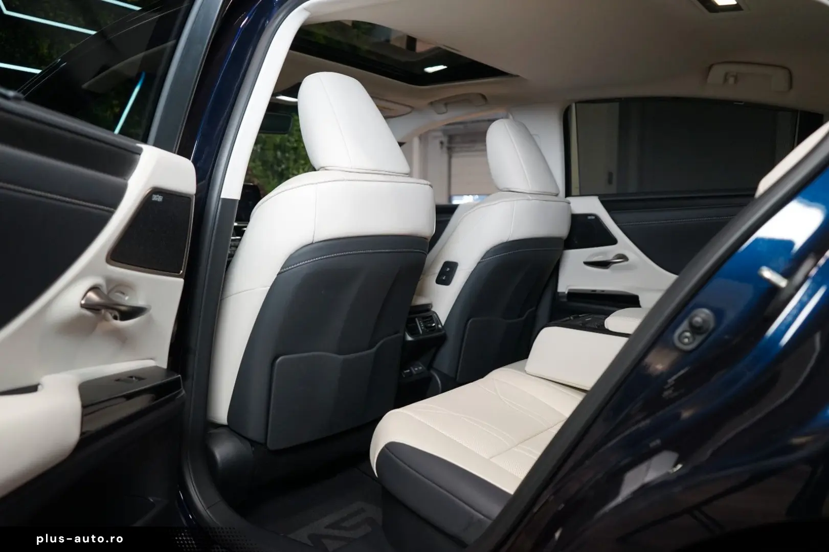 LEXUS ES 300h LUXURY M&L HUD PANO 360