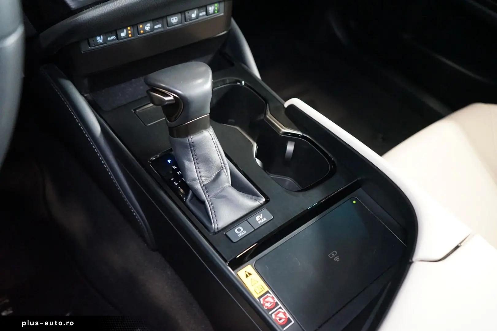 LEXUS ES 300h LUXURY M&L HUD PANO 360