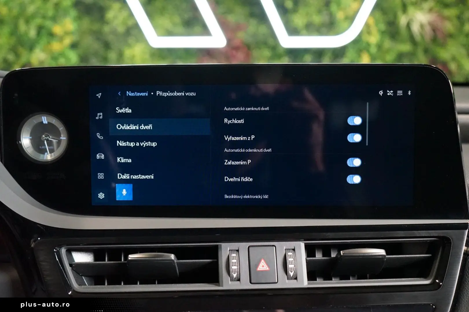 LEXUS ES 300h LUXURY M&L HUD PANO 360