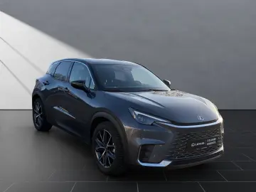 LEXUS LBX FWD EMOTION TECHNOLOGIE-PAKET