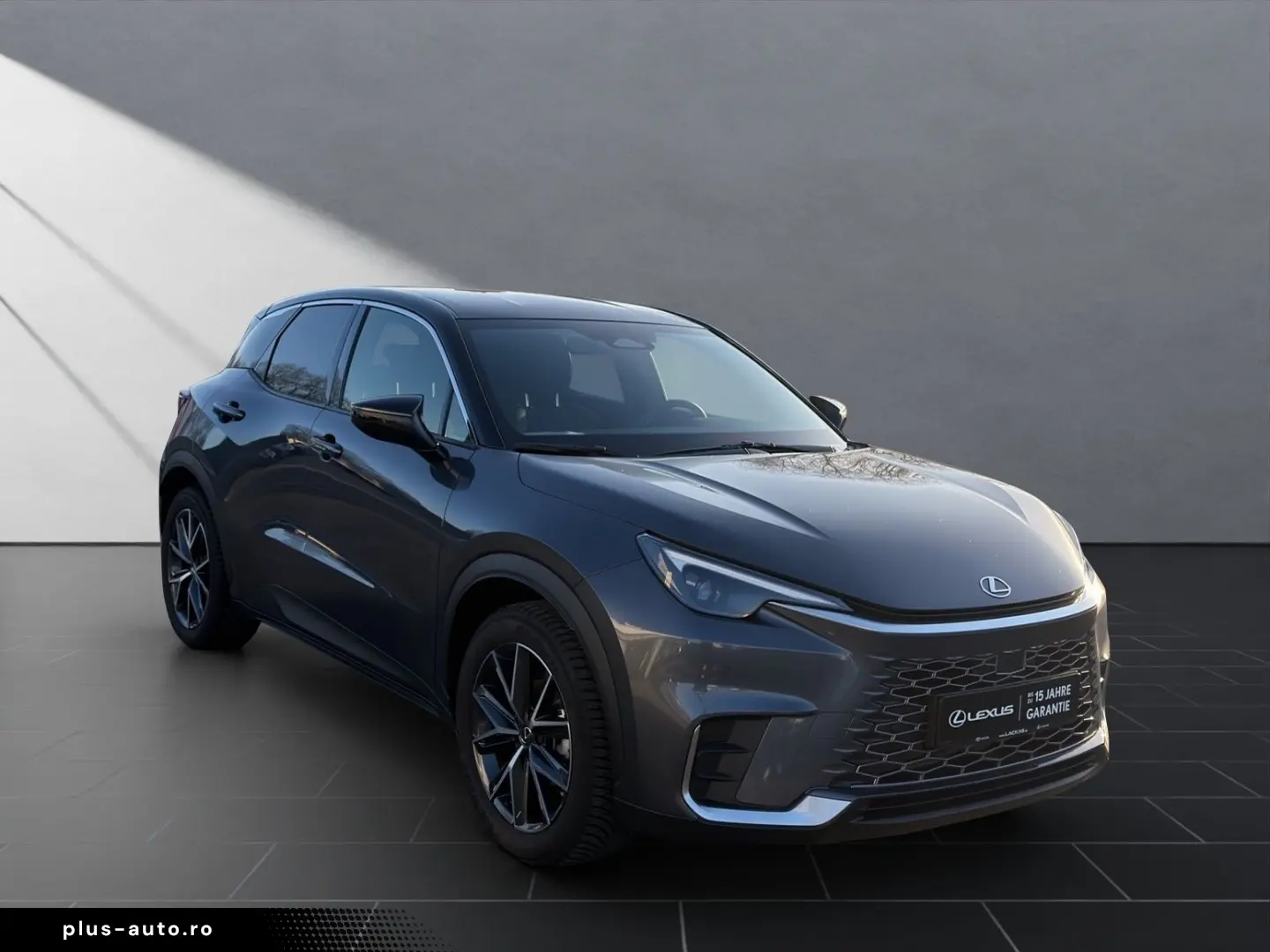 LEXUS LBX FWD EMOTION TECHNOLOGIE-PAKET