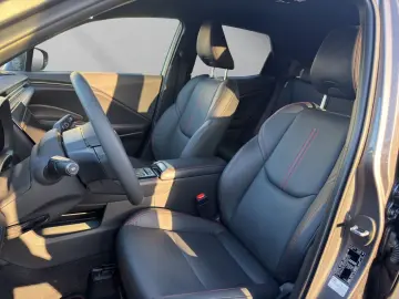 LEXUS LBX FWD EMOTION TECHNOLOGIE-PAKET