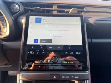 LEXUS LBX FWD EMOTION TECHNOLOGIE-PAKET