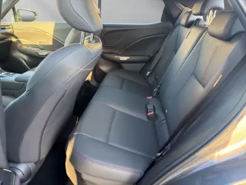 LEXUS LBX FWD EMOTION TECHNOLOGIE-PAKET