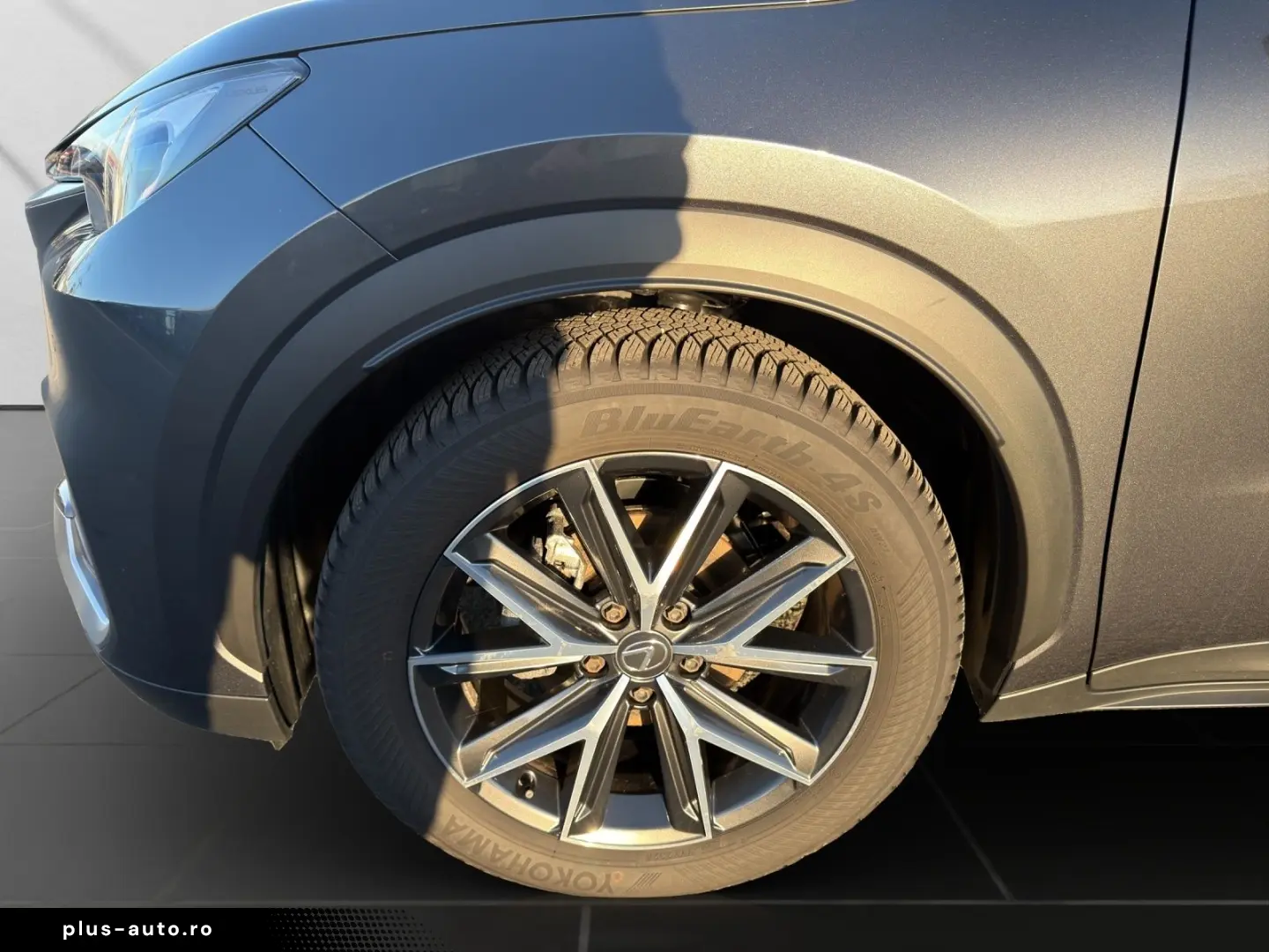 LEXUS LBX FWD EMOTION TECHNOLOGIE-PAKET