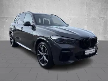 BMW X5 XDr45E MSpo Bowers&W CraftedC DisplayKey 360 HUD ACC