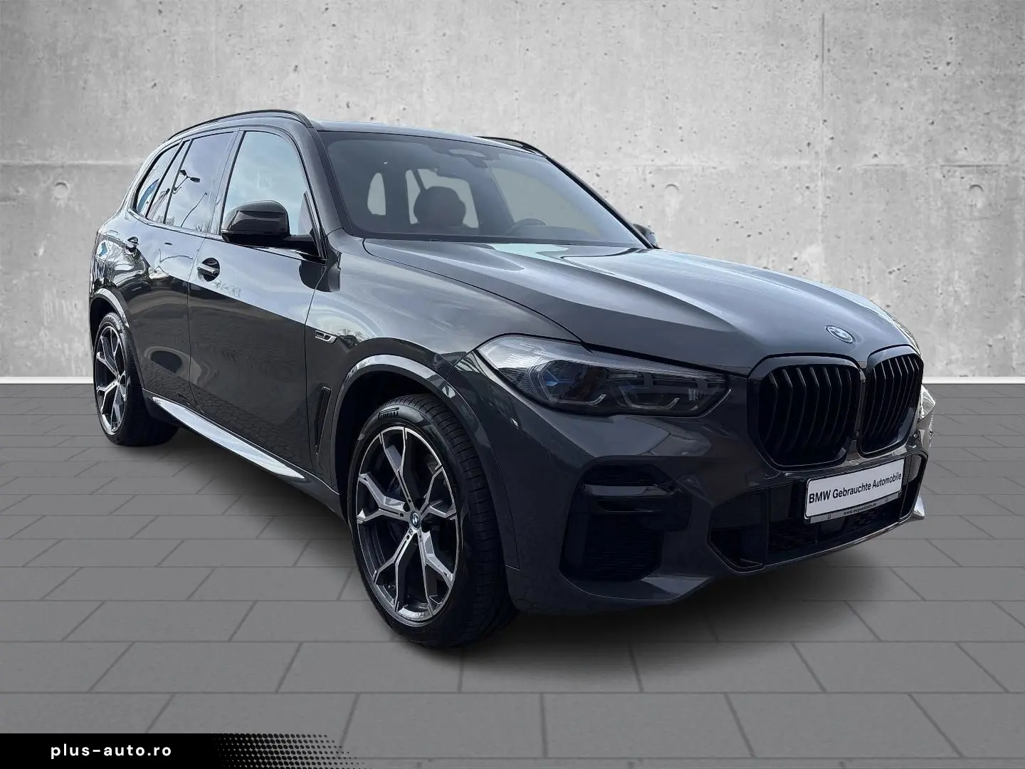 BMW X5 XDr45E MSpo Bowers&W CraftedC DisplayKey 360 HUD ACC