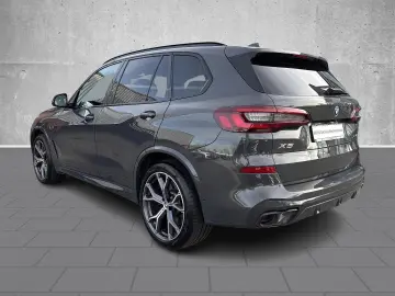 BMW X5 XDr45E MSpo Bowers&W CraftedC DisplayKey 360 HUD ACC