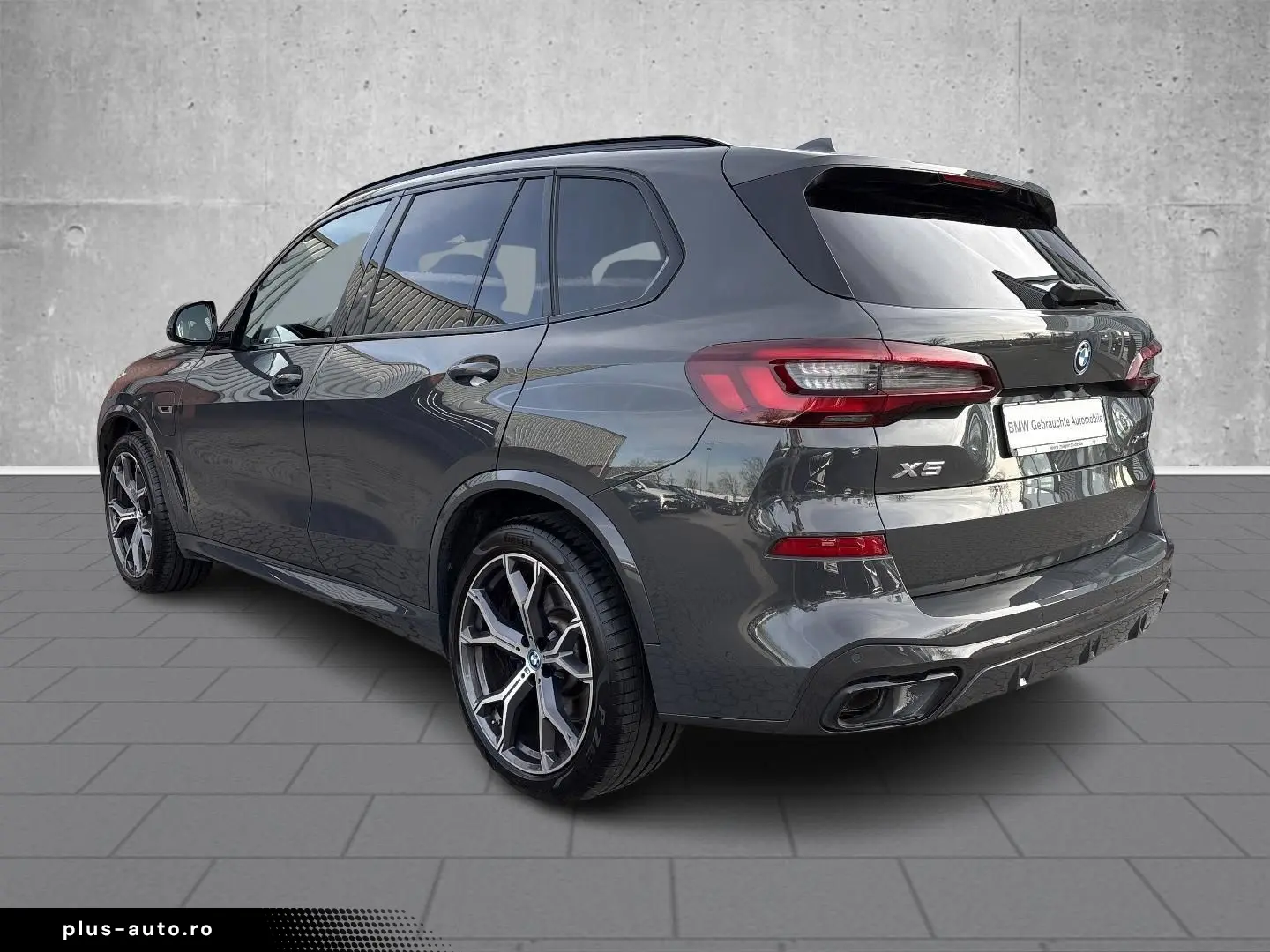 BMW X5 XDr45E MSpo Bowers&W CraftedC DisplayKey 360 HUD ACC