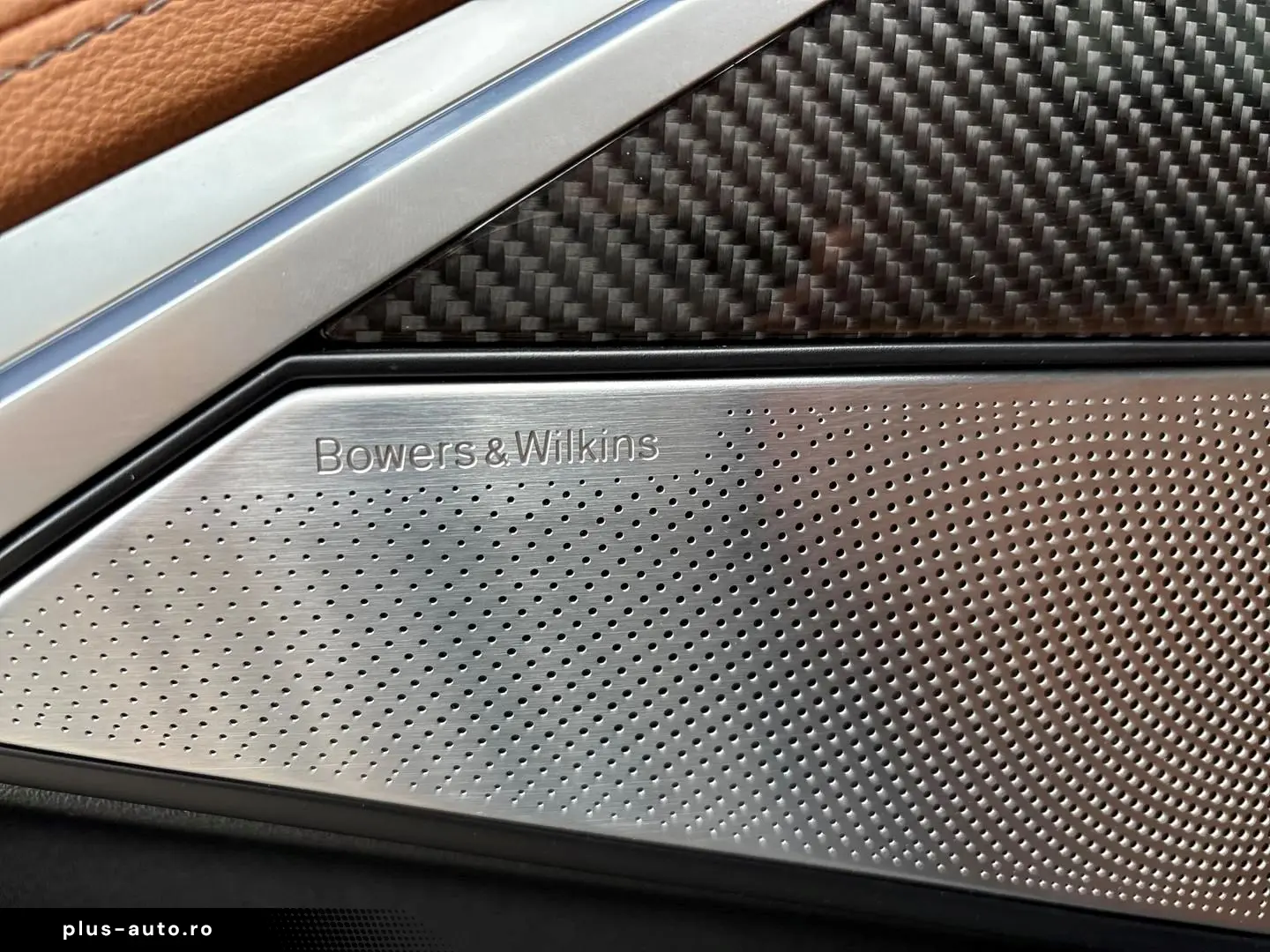 BMW X5 XDr45E MSpo Bowers&W CraftedC DisplayKey 360 HUD ACC