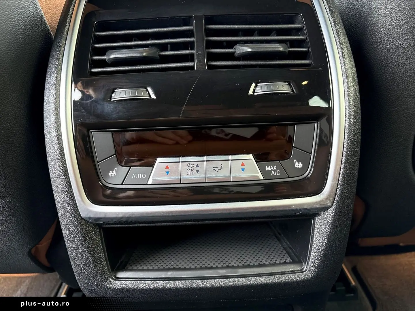 BMW X5 XDr45E MSpo Bowers&W CraftedC DisplayKey 360 HUD ACC