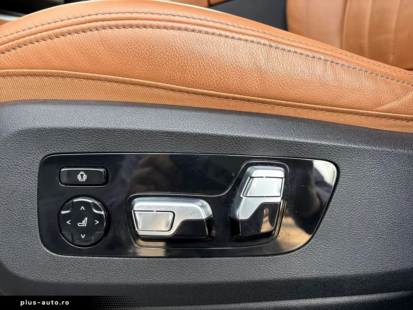 BMW X5 XDr45E MSpo Bowers&W CraftedC DisplayKey 360 HUD ACC