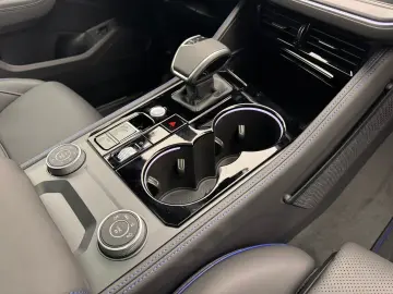 Volkswagen Touareg R V6 eHybrid 4M