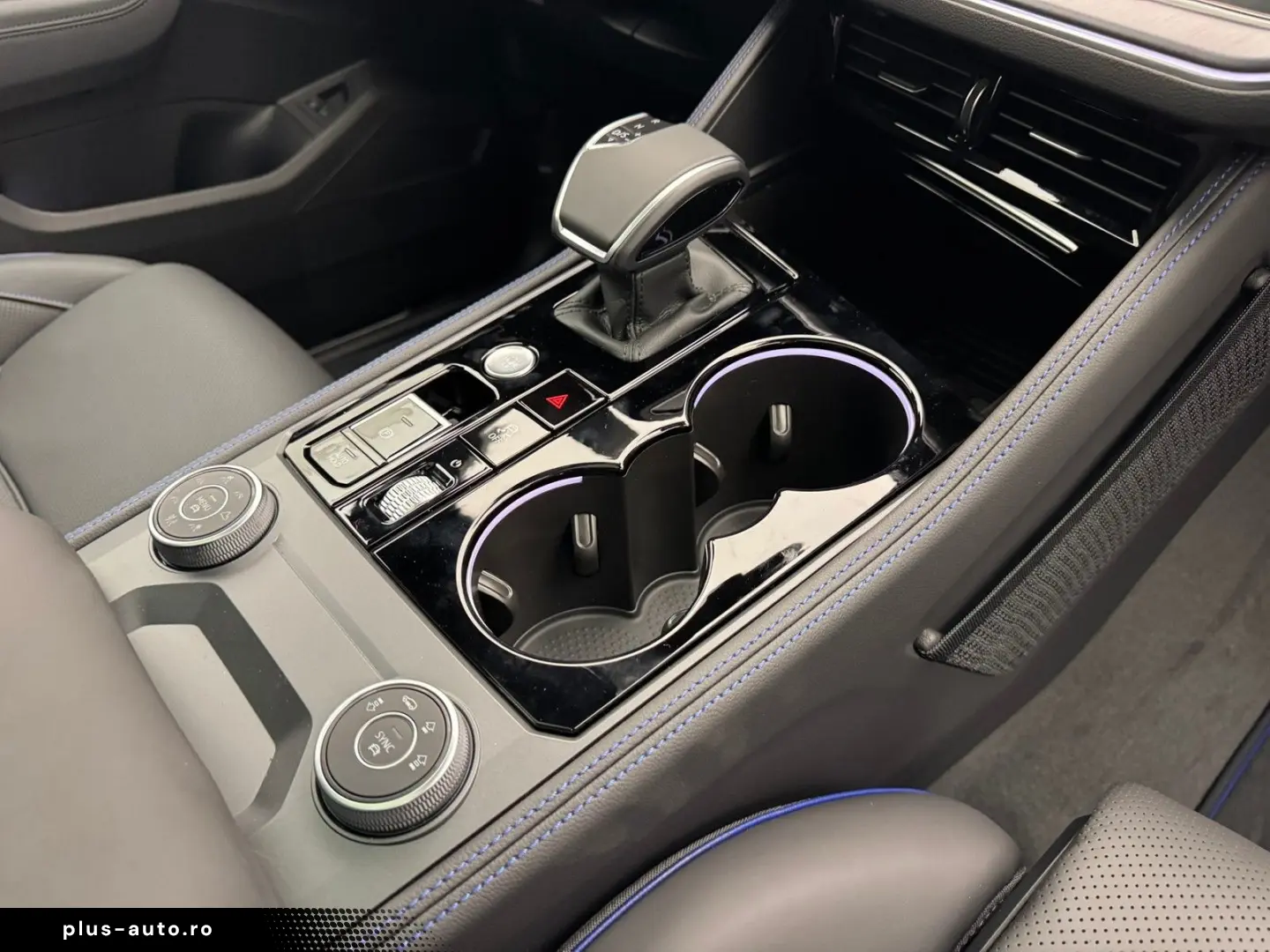 Volkswagen Touareg R V6 eHybrid 4M