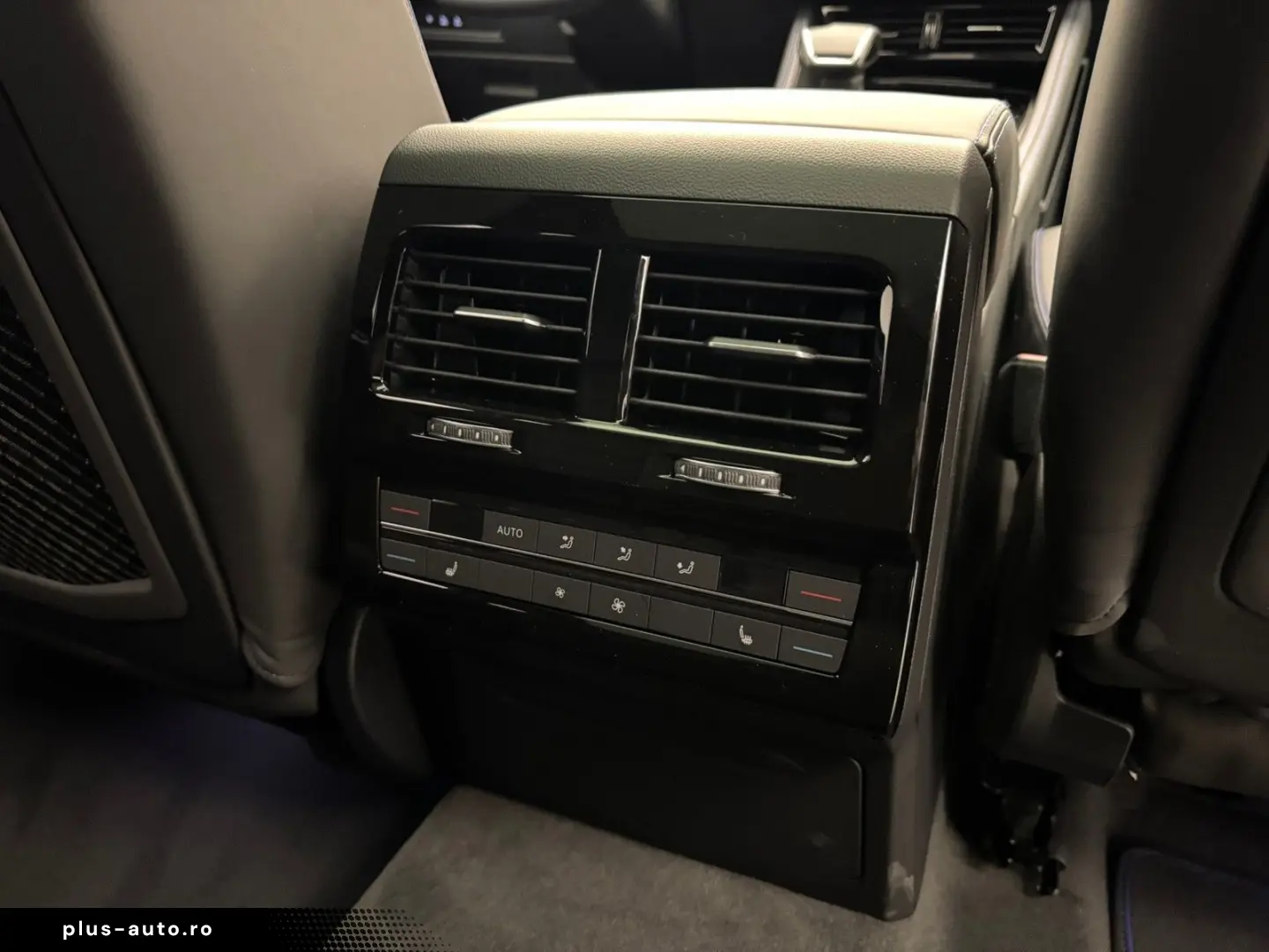 Volkswagen Touareg R V6 eHybrid 4M