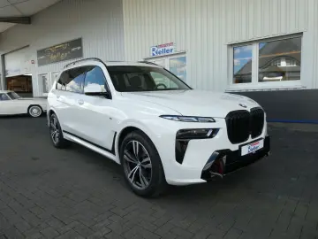 BMW X7 xDrive 40 i M Sport Pro 360  Panorama Head-Up