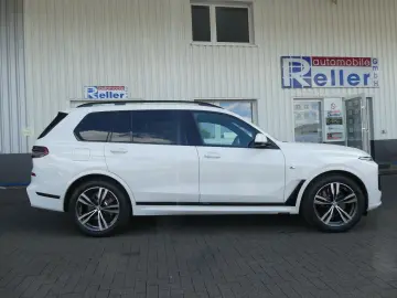 BMW X7 xDrive 40 i M Sport Pro 360  Panorama Head-Up