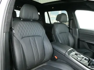 BMW X7 xDrive 40 i M Sport Pro 360  Panorama Head-Up