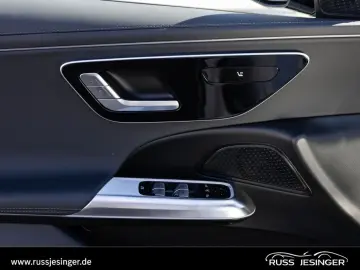 MERCEDES-BENZ E 220 d 4M AMG Line  AIRMATIC Distr To&hellip;