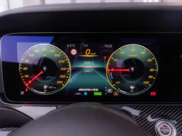 Mercedes-Benz AMG GT 63 S E  Performance