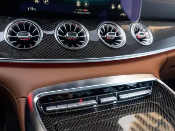 Mercedes-Benz AMG GT 63 S E  Performance