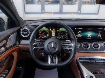 Mercedes-Benz AMG GT 63 S E  Performance