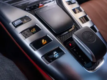 Mercedes-Benz AMG GT 63 S E  Performance