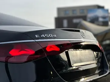 MERCEDES-BENZ E 450 d 4M AMG Digital Light Memory Distronic