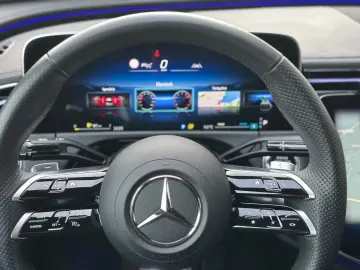 MERCEDES-BENZ E 450 d 4M AMG Digital Light Memory Distronic