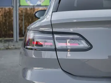 VW Arteon Shooting Brake 2.0 TSI R-Line LED Navi Pa