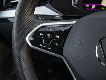 VW Arteon Shooting Brake 2.0 TSI R-Line LED Navi Pa