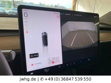 TESLA Model 3 Dual AWD Wärmepumpe Autopilot Pano