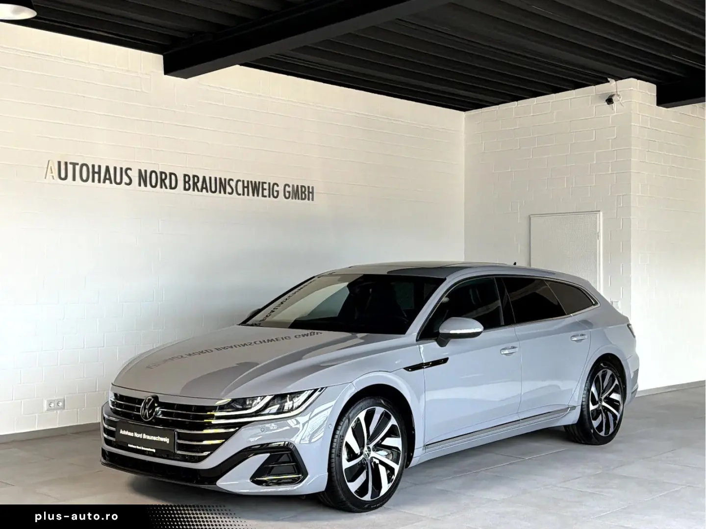 VW Arteon Shooting Brake 2.0TSI R Line Pano H&K HUD