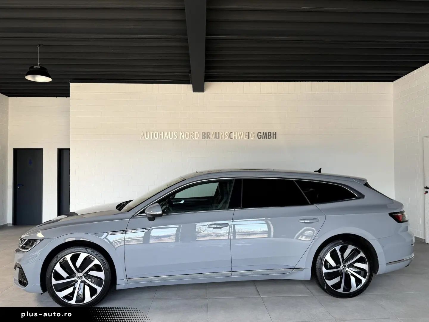 VW Arteon Shooting Brake 2.0TSI R Line Pano H&K HUD