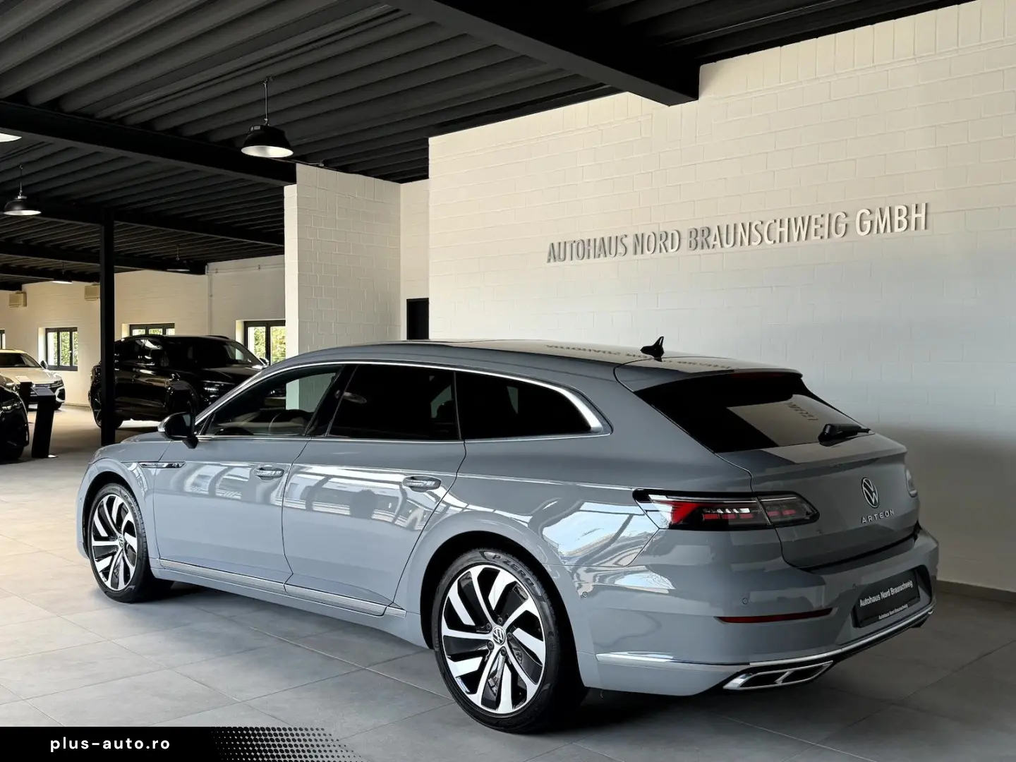 VW Arteon Shooting Brake 2.0TSI R Line Pano H&K HUD