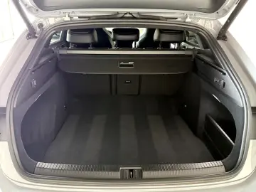 VW Arteon Shooting Brake 2.0TSI R Line Pano H&K HUD