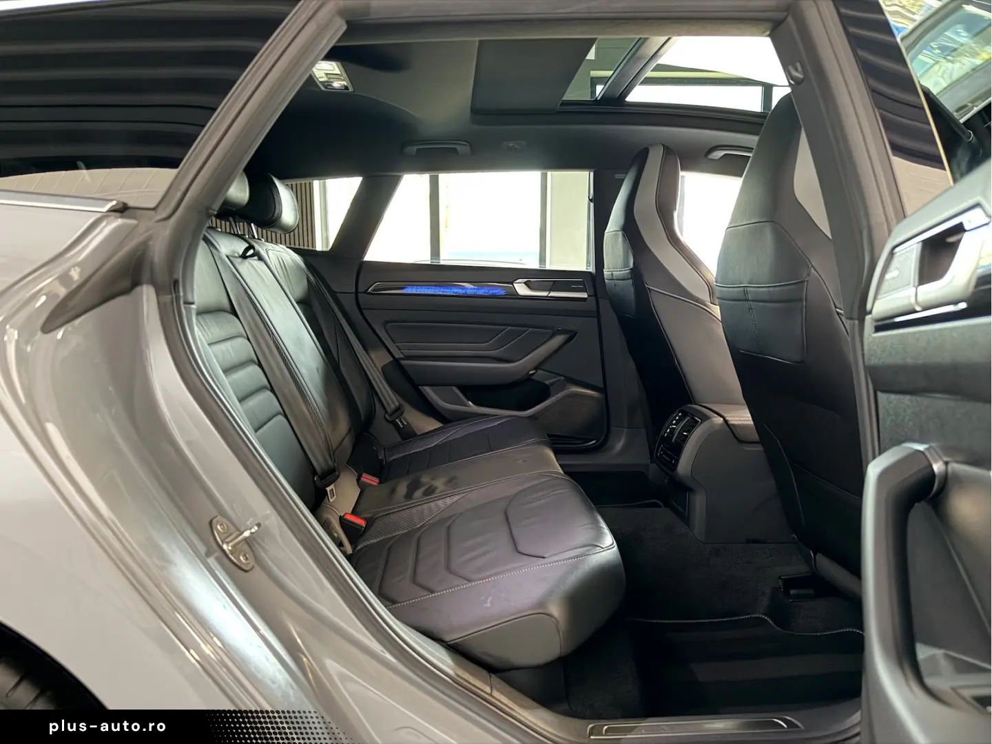 VW Arteon Shooting Brake 2.0TSI R Line Pano H&K HUD